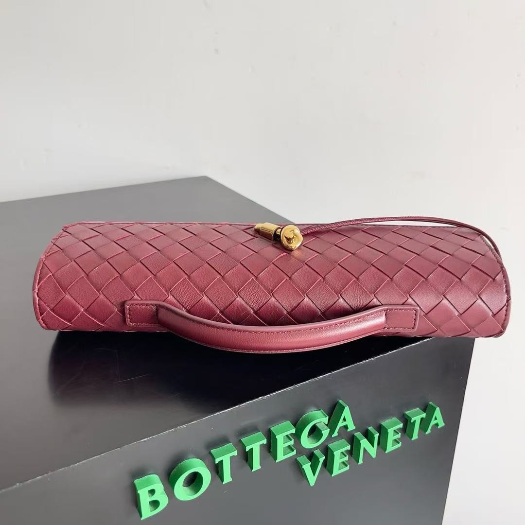 「#3845」BOTTECA VENETA uses exquisite craftsmanship intreccio woven imported sheepskin evening clutch bag Si