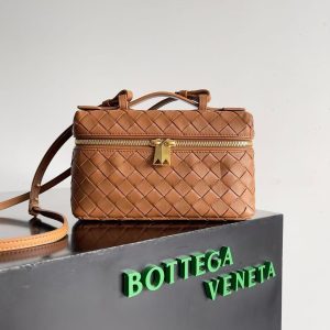 「#3856」BOTTECA VENETA uses exquisite craftsmanship intreccio weaving imported sheepskin leather Crossbody t
