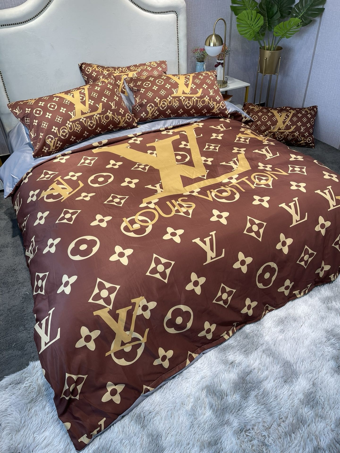 「#2260」Bedding-Louis Vuitton four-piece set